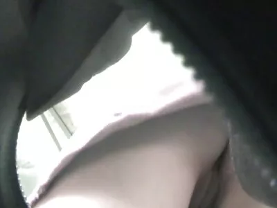 ویبراتور روی بیدمشک مودار سکس کارتونی انیمیشن می رود