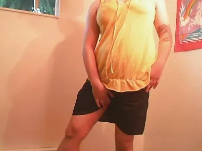 انگشت gf تنگ بیدمشک روی میز سکس در انیمیشن