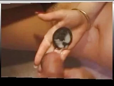 جوجه های داغ در انیمیشن هنتای یک سه نفره هستند